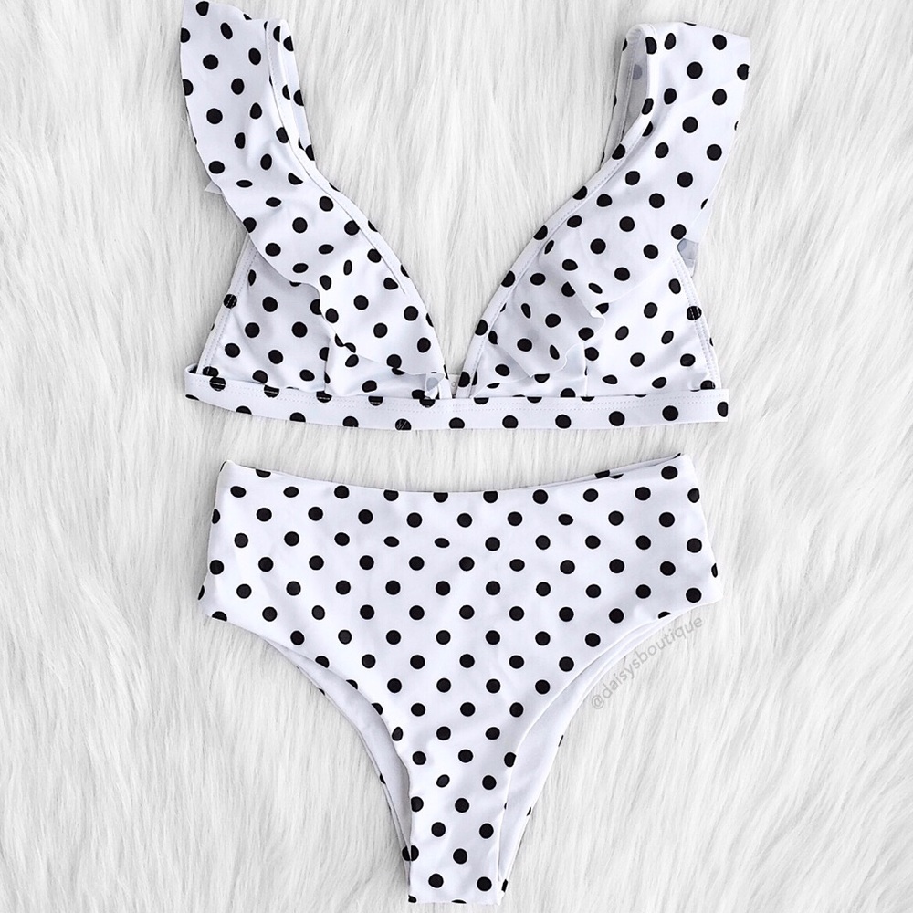 ❤️CLEARANCE❤️ polka dot high waisted ruffle bikini - Picture 2 of 8